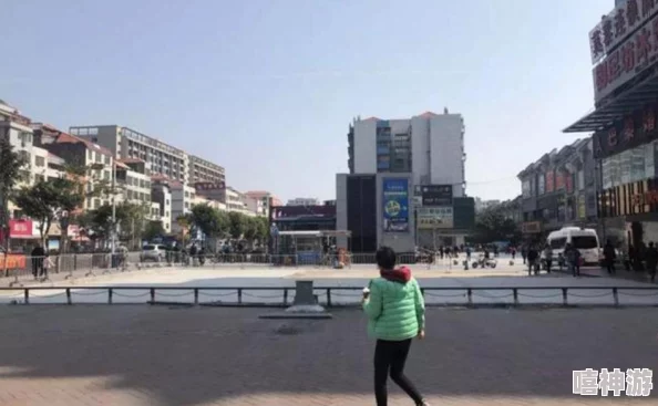 公交车上的诗请晴:在城市的喧嚣中,寻找那一抹温暖与宁静的瞬间 公交车上的诗请晴:在城市的喧嚣中,寻找那一抹温暖与宁静的瞬间