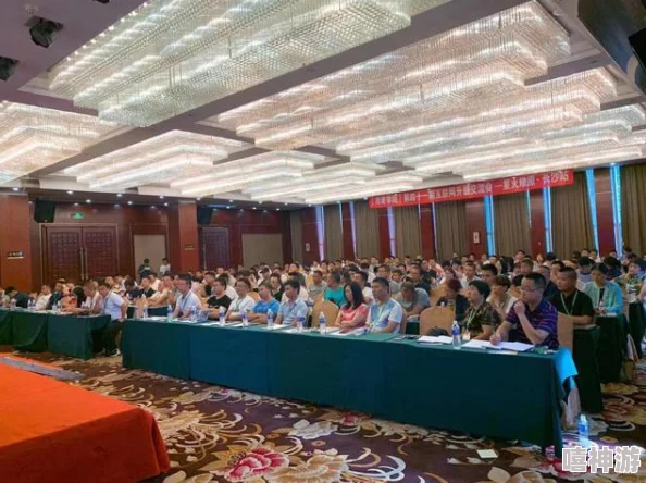 总公司酒会王总卫生间刘经理,现场气氛热烈,嘉宾们纷纷交流,增进了彼此的合作关系与友谊 总公司酒会王总卫生间刘经理,现场气氛热烈,嘉宾们纷纷交流,增进了彼此的合作关系与友谊