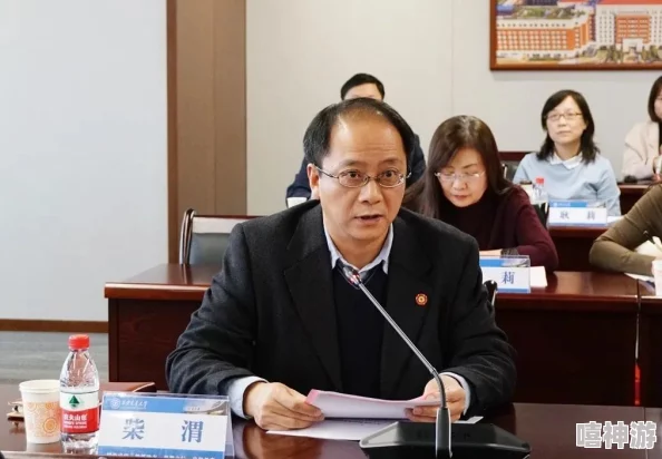 和最讨厌的部长出差旅,竟然在飞机上发生了令人震惊的争吵,内幕曝光引发热议! 和最讨厌的部长出差旅,竟然在飞机上发生了令人震惊的争吵,内幕曝光引发热议!