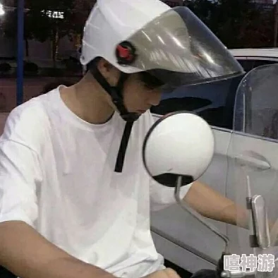 两个男生做酿酿酱酱的，因创新配方引发网友热议，成为网络新宠！