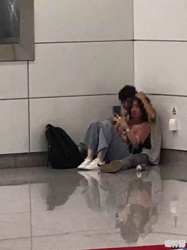 地铁逃生游戏中,举枪时具体按哪个键能够开启瞄准镜 地铁逃生游戏中,举枪时具体按哪个键能够开启瞄准镜