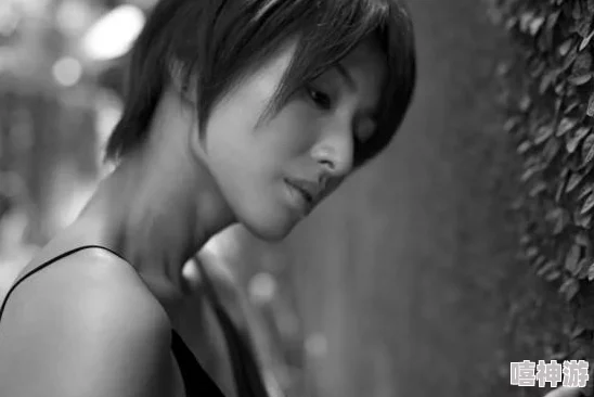 一边亲上面一边摸下面韩剧:男女主演绯闻曝光,导演称其为"最火爆戏路 一边亲上面一边摸下面韩剧:男女主演绯闻曝光,导演称其为"最火爆戏路