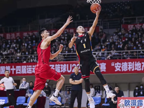 一面吃着一面膜下53分钟：探讨快餐文化对健康的影响与现代生活节奏的关系