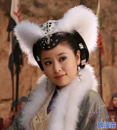 苏妲己野外勾搭60老头3p，现场目击者拍摄全过程引发热议，网友评论纷纷表示震惊与不解