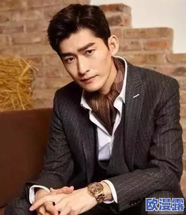 17吃瓜官网反差：从热议话题到冷漠态度，网友们的情感变化引发深思与讨论