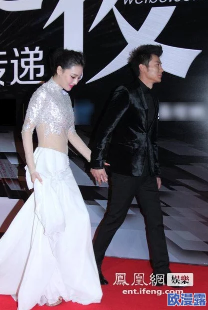 男生一起女生一起错错错！某男星与多名女星传绯闻，疑似同时交往多人，引发网友热议