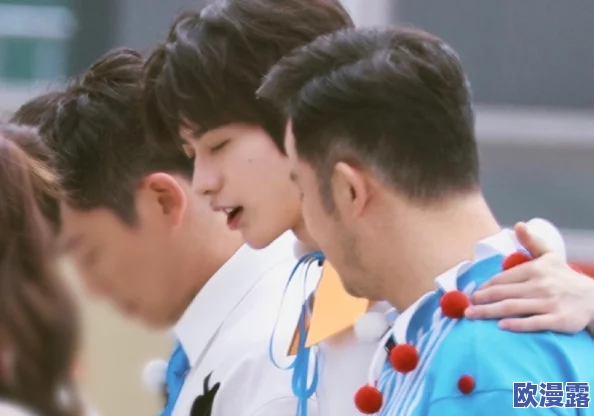 男生把坤坤放在女生的坤坤里,网友猜测两人关系曝光内幕细节 男生把坤坤放在女生的坤坤里,网友猜测两人关系曝光内幕细节