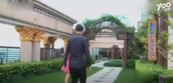 男朋友想亲小花园怎么回复?网友热议:甜蜜回应与幽默调侃的最佳选择! 男朋友想亲小花园怎么回复?网友热议:甜蜜回应与幽默调侃的最佳选择!