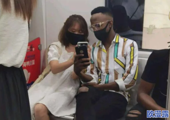 黑人大奶:网友热议这一现象,认为其背后反映了社会对美的多元认知与文化差异的接受度提升 黑人大奶:网友热议这一现象,认为其背后反映了社会对美的多元认知与文化差异的接受度提升