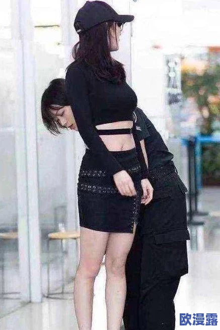 蜜臀91:网友疑似曝光该明星私密视频,引发粉丝围观热议 蜜臀91:网友疑似曝光该明星私密视频,引发粉丝围观热议