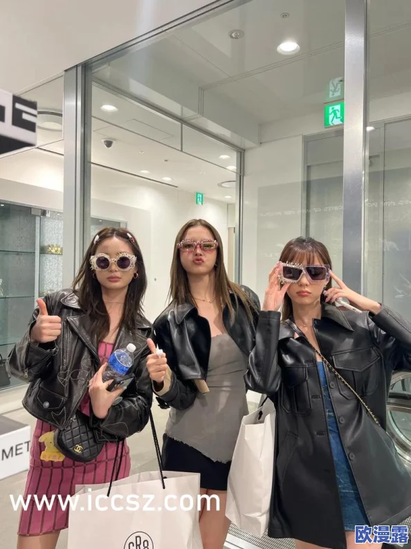 爆乳女神麻酥酥：她以其独特的魅力和出众的身材在网络上赢得了大量粉丝，成为当红的网络偶像
