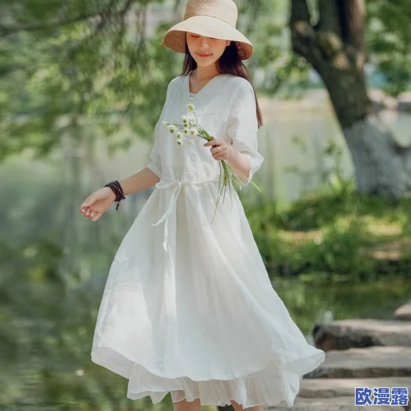 男人喜欢一只手能握满的胸围吗？网友热议：审美多元，关键在于个人喜好与自信心态！