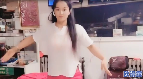 张悠雨玉门大开:在这场盛大的活动中,张悠雨以其独特的艺术风格和深厚的文化底蕴,为观众呈现了一幅幅动人的画卷 张悠雨玉门大开:在这场盛大的活动中,张悠雨以其独特的艺术风格和深厚的文化底蕴,为观众呈现了一幅幅动人的画卷