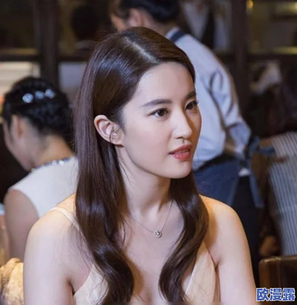 男生女生一起嗟嗟嗟男生会痛吗?探讨男女在情感表达中的差异与共鸣,分析男性在面对情感时的真实感受 男生女生一起嗟嗟嗟男生会痛吗?探讨男女在情感表达中的差异与共鸣,分析男性在面对情感时的真实感受
