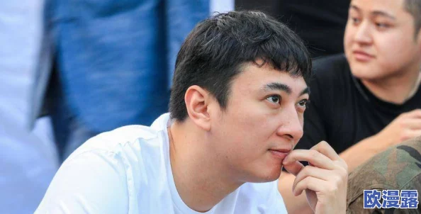 我的漂亮老板娘：职场中的魅力女性与管理风格的深度剖析，揭示她成功背后的故事与智慧