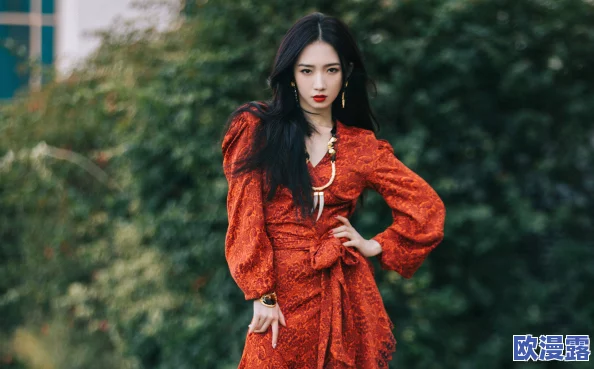 震惊！天美麻花果冻苏清歌孟孟居然在最新活动中公开恋情，引发粉丝热议！
