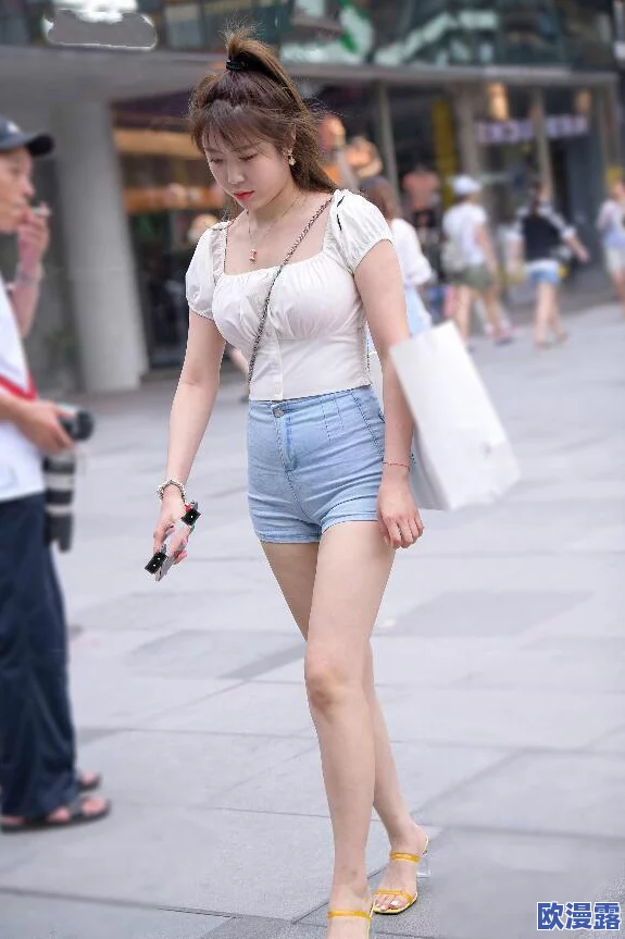 嫩苞被破疼的哭求饶，令人心碎的事件引发社会强烈关注，公众纷纷呼吁保护受害者权益！