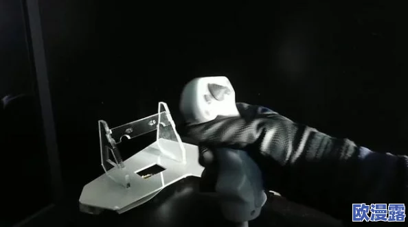 震惊！vr欧美人成在线播放引发热议，网友纷纷讨论其背后的文化现象与社会影响，令人深思！