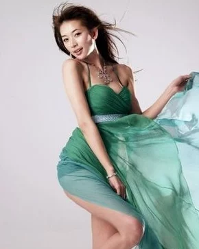 国产精品秘 麻豆果冻林志玲：新一季广告拍摄花絮曝光，网友热议其甜美形象与产品魅力