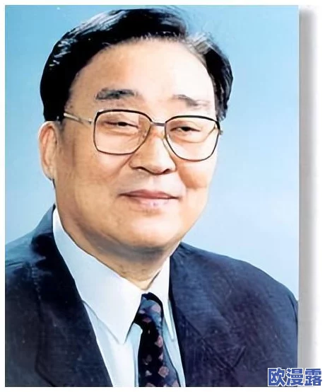 为升职请银行行长到家吃饭,这一举动引发了对职场人际关系和潜规则的广泛讨论,反映出在职场中升迁背后的复杂因素 为升职请银行行长到家吃饭,这一举动引发了对职场人际关系和潜规则的广泛讨论,反映出在职场中升迁背后的复杂因素