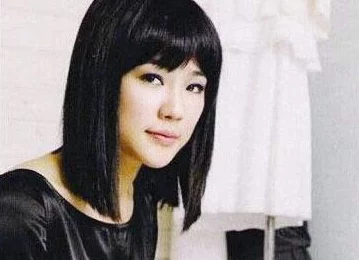 67194熟女被曝与多位明星暗恋,震惊娱乐圈!最受欢迎的熟女背后竟隐藏着这样不为人知的秘密! 67194熟女被曝与多位明星暗恋,震惊娱乐圈!最受欢迎的熟女背后竟隐藏着这样不为人知的秘密!