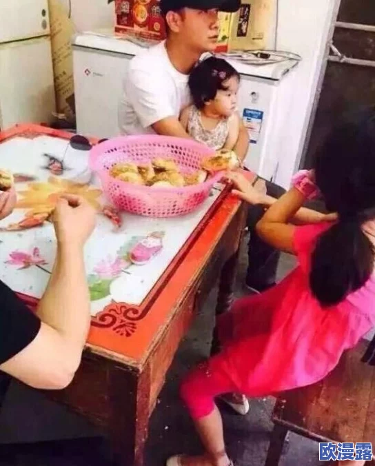 美女张腿男人桶免费视频，激情四溢的瞬间让人目不转睛，感受视觉与心灵的双重冲击！