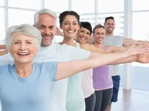 美国人打扑克痛叫疼，因激烈比赛引发情绪波动，选手们纷纷表达不适感和心理压力的最新情况曝光