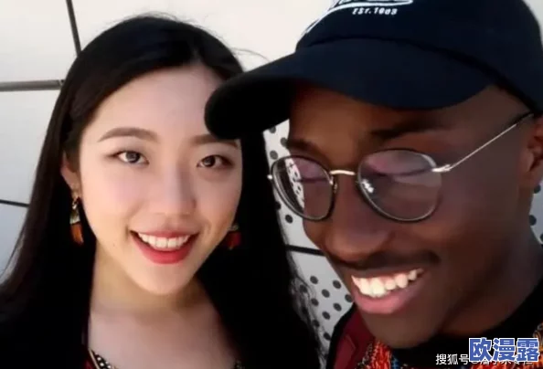 黑人溺爱人妻木子凛凛915：甜蜜生活中的小秘密与幸福瞬间分享，感受爱的温暖与陪伴的力量