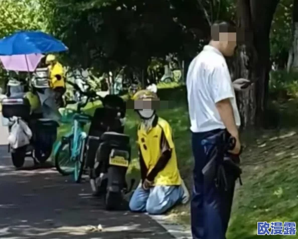 阿老妇乱的视频海角社区:近期该社区因视频内容引发热议,居民对安全和隐私问题表示担忧 阿老妇乱的视频海角社区:近期该社区因视频内容引发热议,居民对安全和隐私问题表示担忧