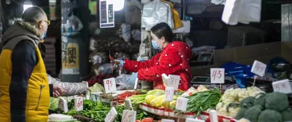 毛片女人与拘交视频：最新动态揭示了这一现象的社会影响及相关法律问题，引发广泛讨论和关注