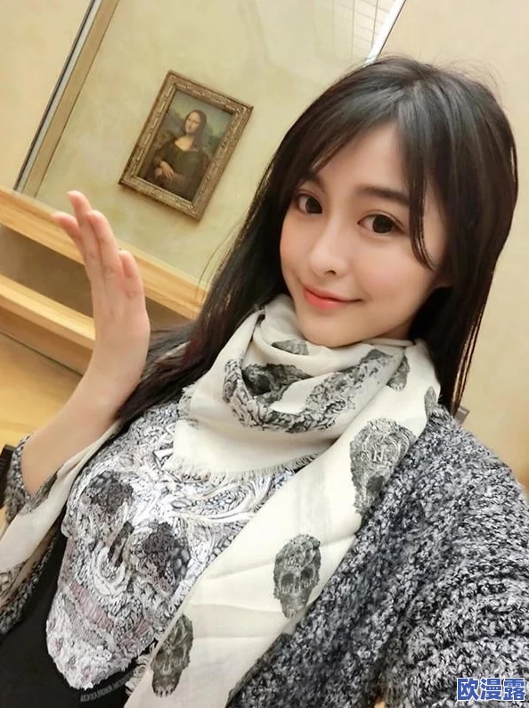 男女激烈进出动态图引发热议，网友纷纷表达看法，有人认为内容过于露骨，也有人觉得这是艺术表现的一种形式