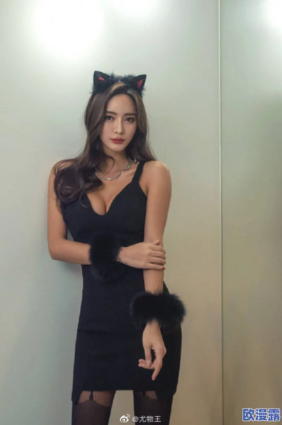 美女性感视频网站最新动态:平台推出全新互动功能,用户可与模特实时交流,提升观看体验和参与感 美女性感视频网站最新动态:平台推出全新互动功能,用户可与模特实时交流,提升观看体验和参与感