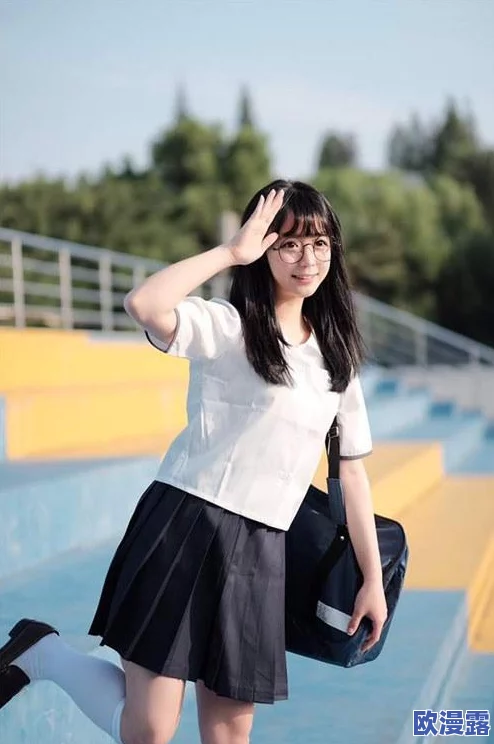 国产学生妹:校园内外的青春风暴,挑战传统观念,引发社会热议与关注! 国产学生妹:校园内外的青春风暴,挑战传统观念,引发社会热议与关注!