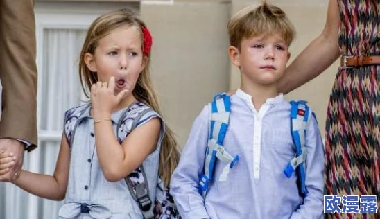 皇室战争新玩法：表情帝霸气上线，挑衅宣言'劳资捅爆你菊花