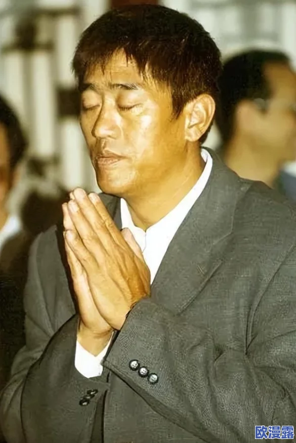 男人边吃奶边做好爽男女视频的最新进展：相关内容引发热议，网友讨论其背后的文化现象与社会影响