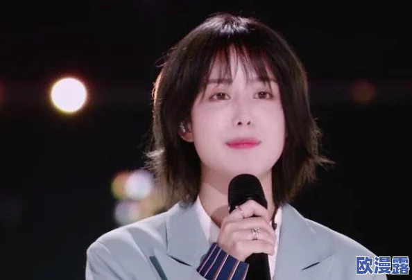 韩国女主播19禁一区二区：最新动态曝光，热度持续攀升，引发网友热议与关注，直播内容引人入胜