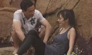 魅魔双腿夹住腰部,榨汁如何?一场撩人的禁忌之恋揭开序幕 魅魔双腿夹住腰部,榨汁如何?一场撩人的禁忌之恋揭开序幕