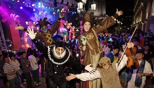 探索午夜之爱:一场关于激情与浪漫的免费视频盛宴,带你领略夜晚的无限魅力与心动瞬间 探索午夜之爱:一场关于激情与浪漫的免费视频盛宴,带你领略夜晚的无限魅力与心动瞬间