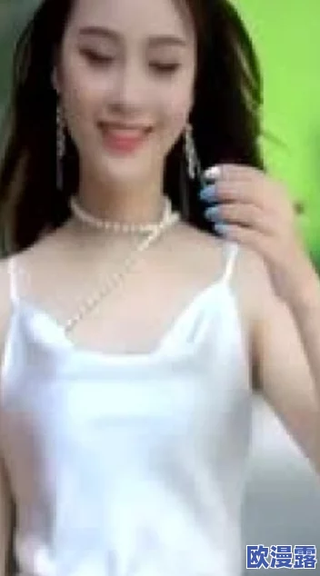 美女禁区动图没有遮挡,真是让人眼前一亮,画面太美了! 美女禁区动图没有遮挡,真是让人眼前一亮,画面太美了!