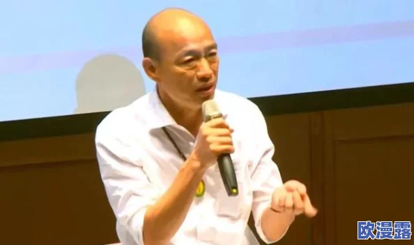 灌水按压肚子哭，这种情况真让人心疼，希望能尽快找到解决办法