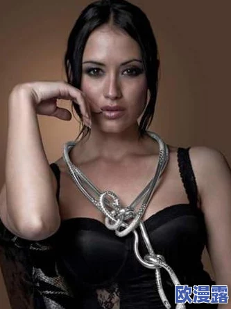 欧洲美女与动性zozozo，真是让人惊叹的组合，充满了异域风情和独特魅力！