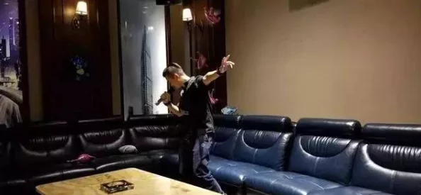 在私人影院里嗯啊h,网友们纷纷表示这种体验既新奇又刺激,但也有人认为过于隐私不适合公开讨论 在私人影院里嗯啊h,网友们纷纷表示这种体验既新奇又刺激,但也有人认为过于隐私不适合公开讨论