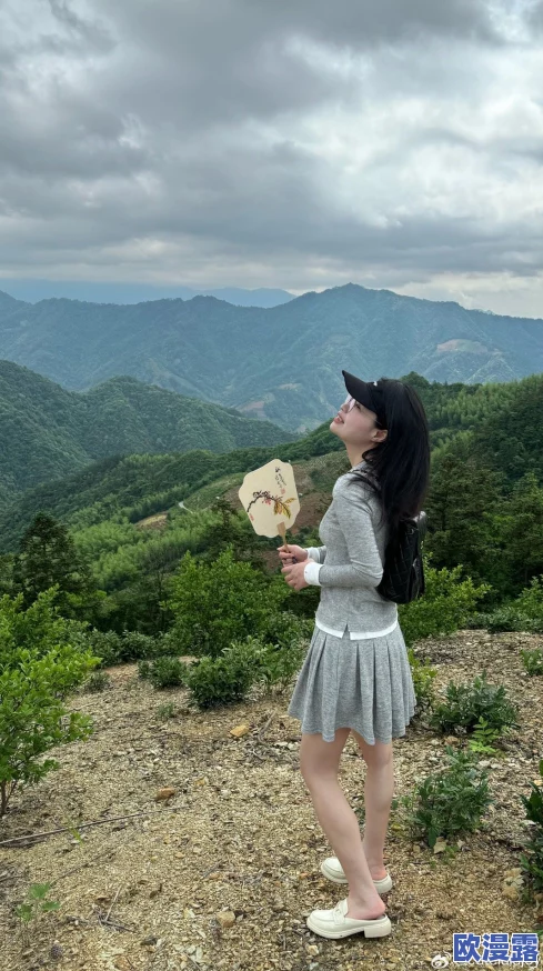 岳的又肥又黑毛茸茸让人感受到生活的美好与温暖它们是自然的馈赠带给我们无尽的快乐和幸福 岳的又肥又黑毛茸茸让人感受到生活的美好与温暖它们是自然的馈赠带给我们无尽的快乐和幸福