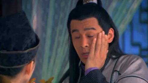 楚留香遭遇青楼老鸨恶意讹钱心生不悦,法律与道义下能否以暴制暴成疑问 楚留香遭遇青楼老鸨恶意讹钱心生不悦,法律与道义下能否以暴制暴成疑问